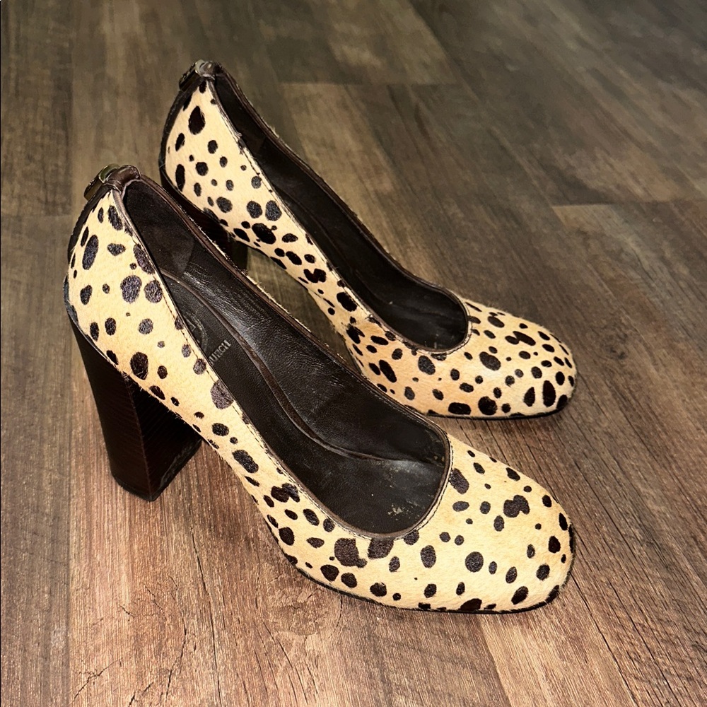 TORY‎ BURCH Rae Cheetah Leopard 8 M Bovine Calf Hair Fur Wood Block Heels Pumps